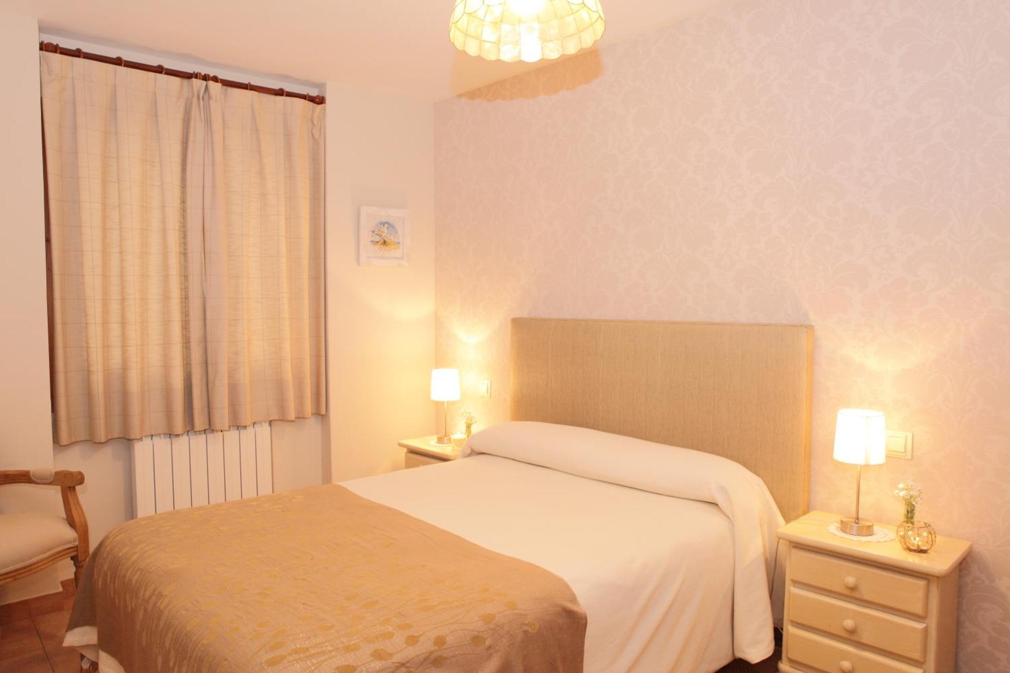 Apartamentos Albá Casa Alquesera Sahun Esterno foto
