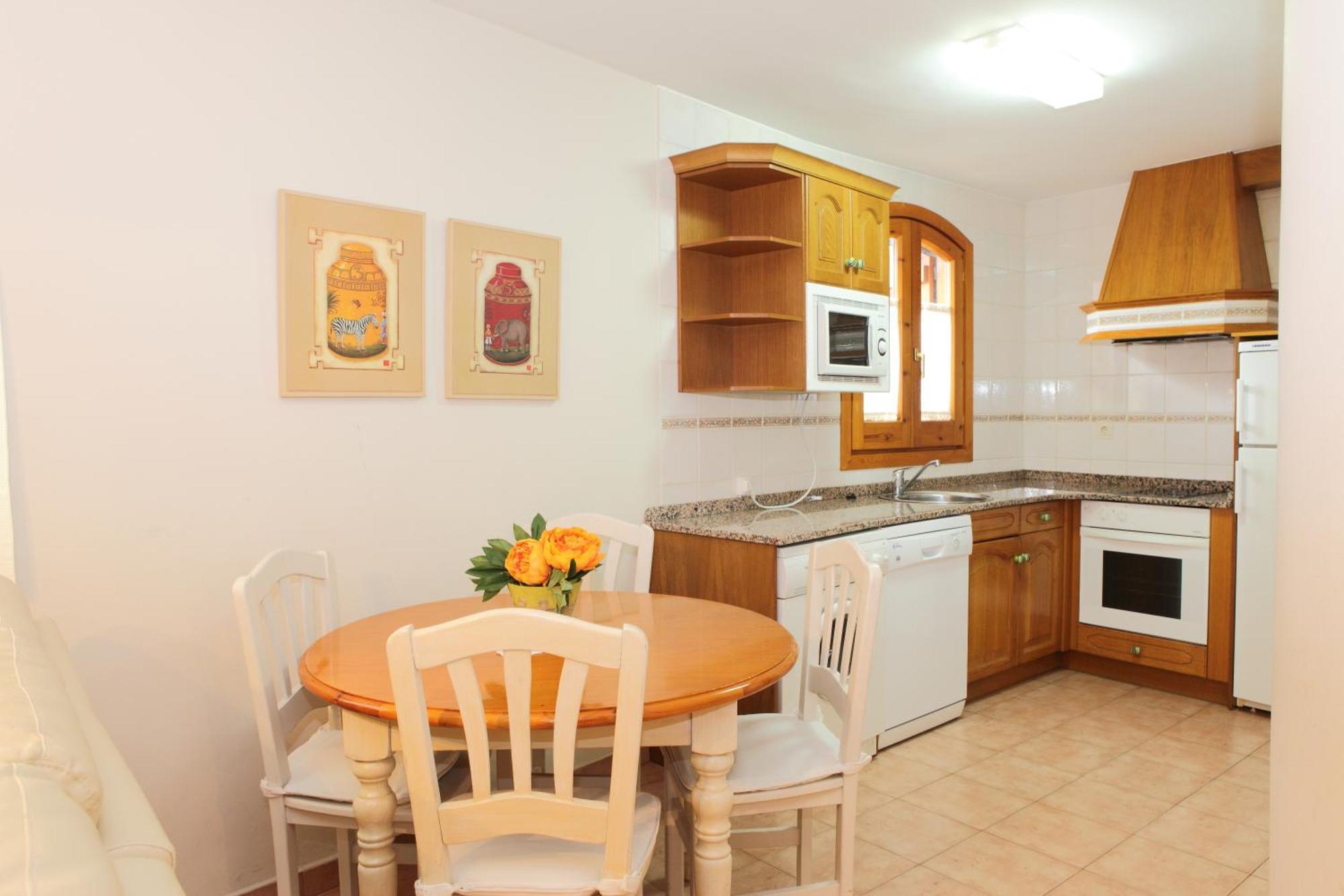 Apartamentos Albá Casa Alquesera Sahun Esterno foto