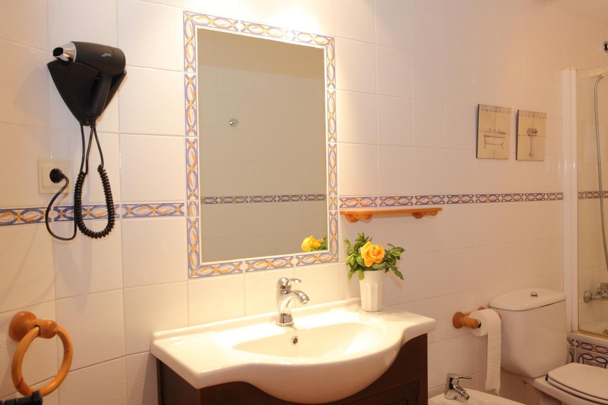 Apartamentos Albá Casa Alquesera Sahun Esterno foto