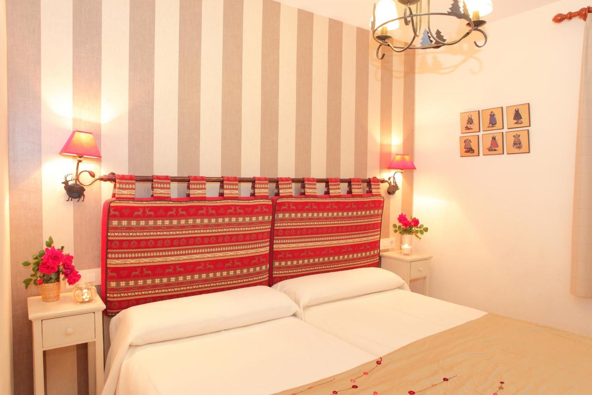 Apartamentos Albá Casa Alquesera Sahun Esterno foto